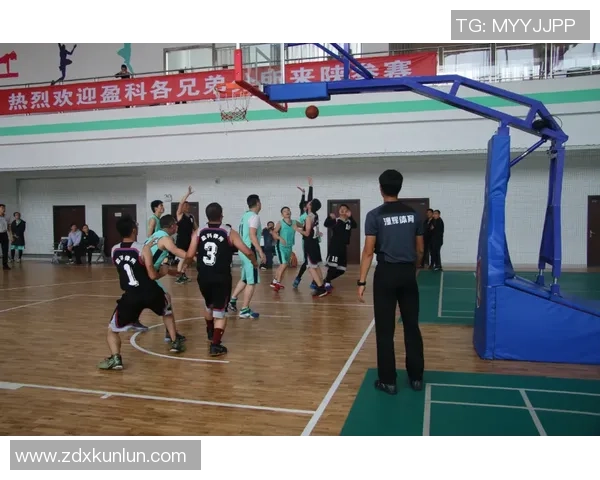 成都篮球队与武汉篮球队赛后战术分析与复盘探讨 成都篮球队与武汉篮球队赛后战术分析与复盘探讨