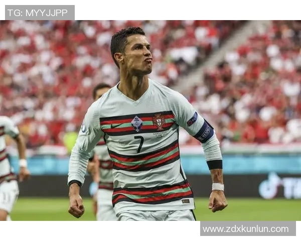 C罗在匈牙利比赛中引发球迷热烈反应的精彩瞬间回顾 C罗在匈牙利比赛中引发球迷热烈反应的精彩瞬间回顾