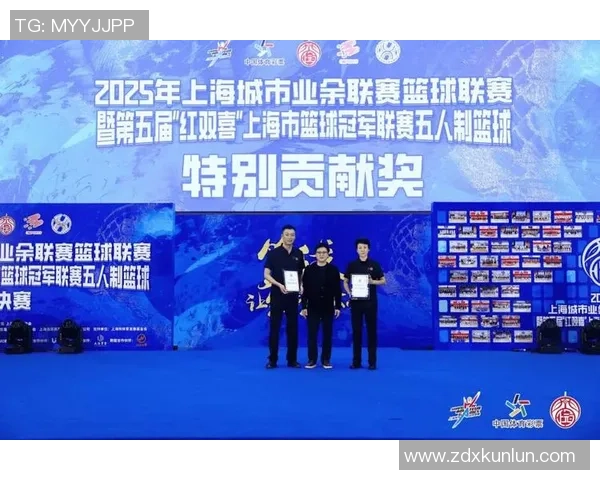 上海篮球队强势领跑精英赛积分榜积52分展现冠军实力 上海篮球队强势领跑精英赛积分榜积52分展现冠军实力